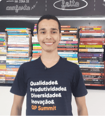 Foto do professor https://imagens-voitto.s3.amazonaws.com/pos-gradua%C3%A7%C3%B5es/consultores/gabriel_araujo.png